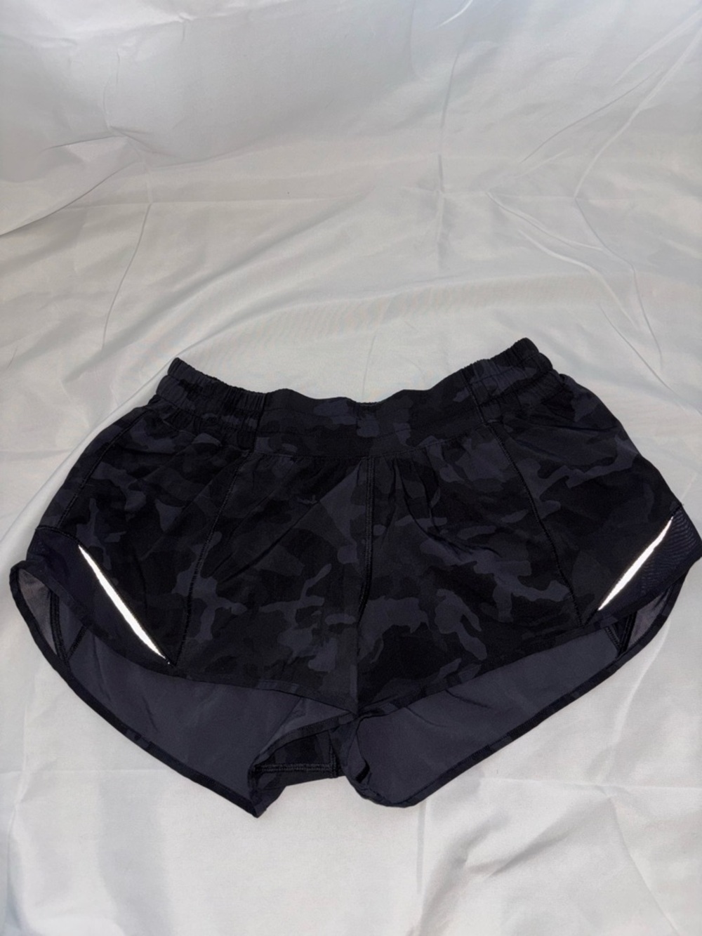 Lululemon Black Camo Hotty Hot Shorts LR